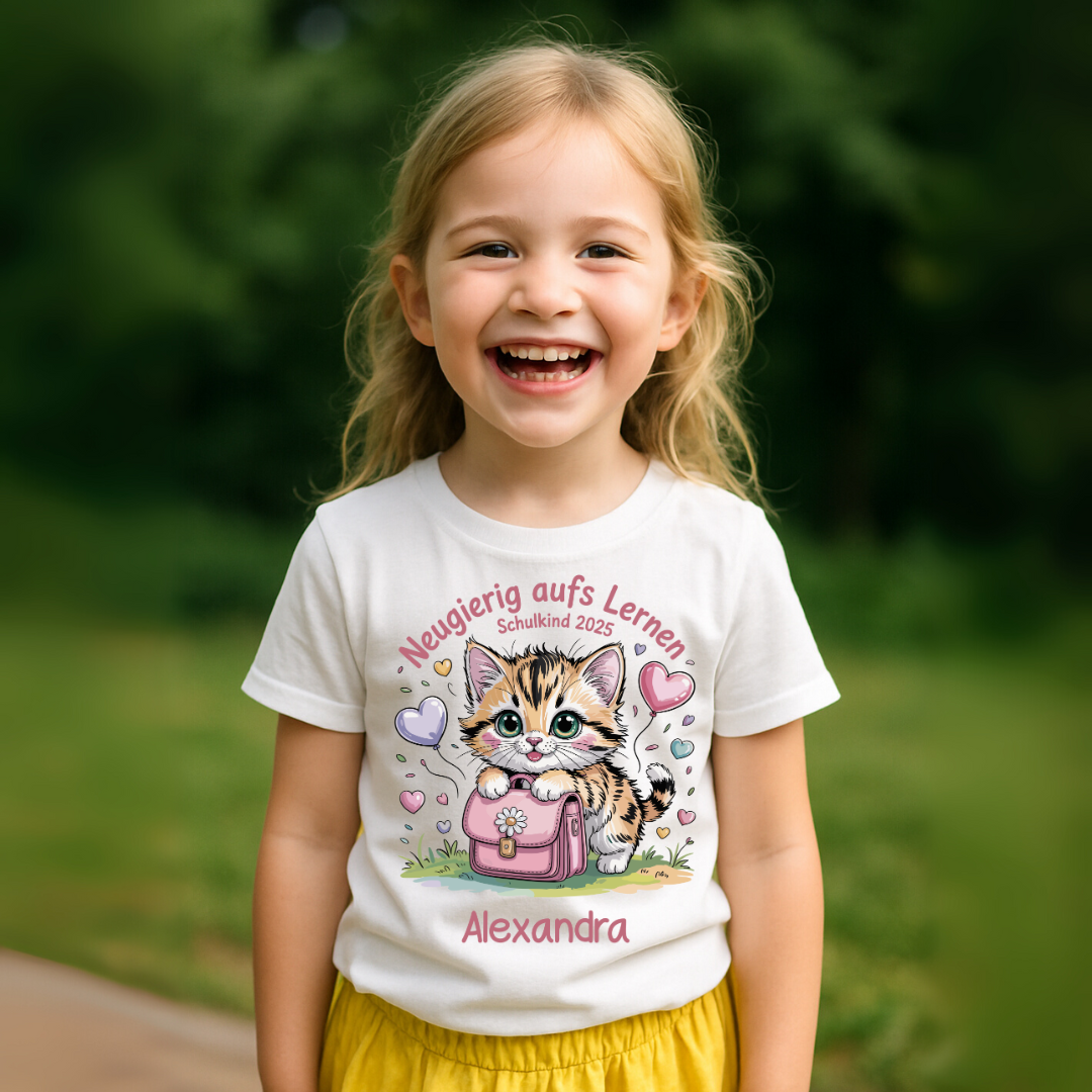 Schulkind 2025 Katze mit Namen Personalisiert Kids Bio Shirt