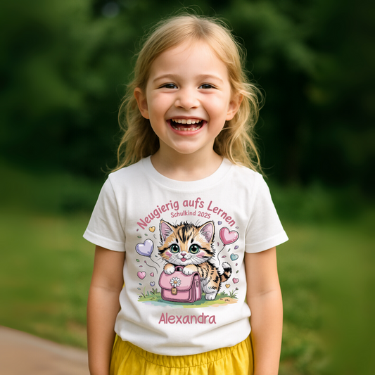 Schulkind 2025 Katze mit Namen Personalisiert Kids Bio Shirt